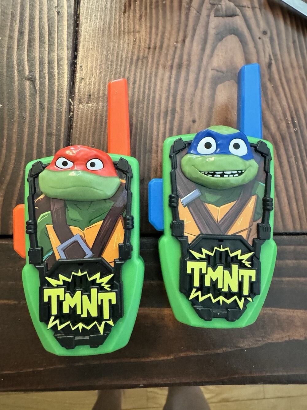 Teenage Mutant Ninja Turtles Walkie Talkies for Kids Indoor Outdoor Toys Static